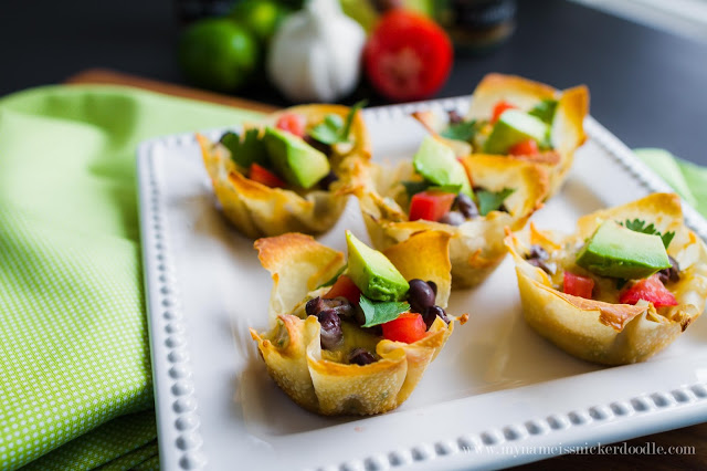 Make this Green Chili Chicken Enchilada Cups recipe for a party, BBQ or main course! They will be gone is seconds! | mynameissnickerdoodle.com