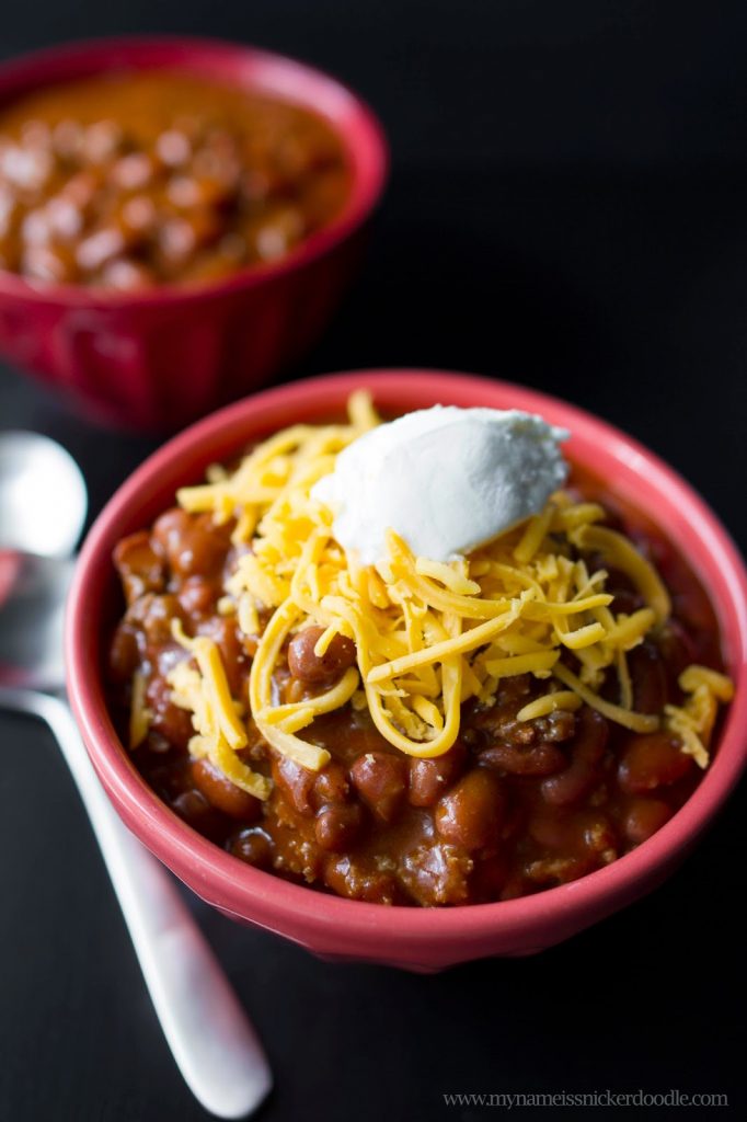 Hearty and delicious chili...plus it's a super easy recipe to throw together! | My Name Is Snickerdoodle