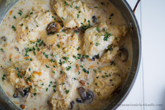 Oh, this is such comfort food! This one pot Chicken and Mushrooms is absolutely cream, savory and practically perfect! Wonderful over rice, mashed potatoes or pasta. Find the recipe at mynameissnickerdoodle.com