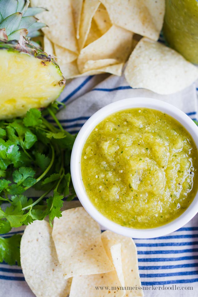 Only 5 ingredients make up this YUMMY Pineapple Tomatillo Salsa! Something different and oh so delicious! | mynameissnickerdoodle.com