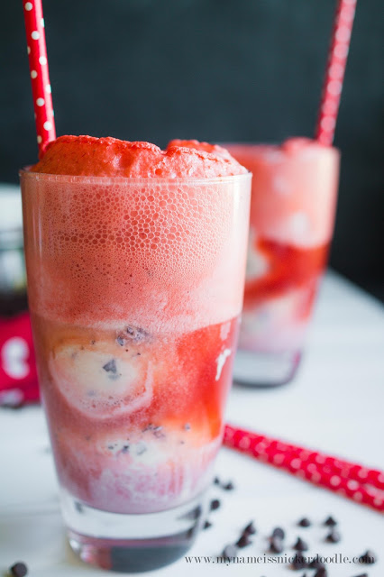 Cherry Chocolate Chip Floats! | mynameissnickerdoodle.com