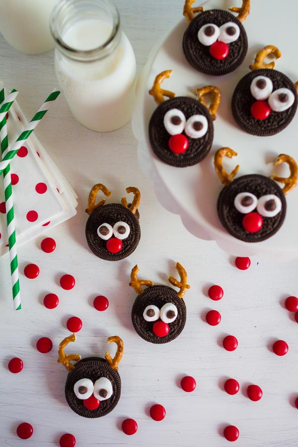 Adorable Reindeer Cookies! So fun to make with the kids! | mynameissnickerdoodle.com