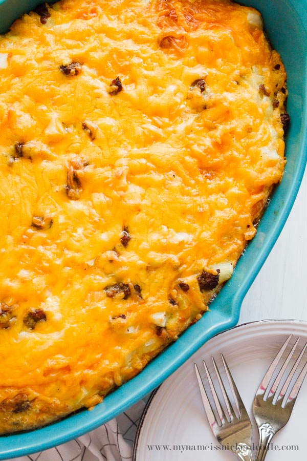 Here is a super easy recipe for Breakfast Sausage Casserole! | mynameissnickerdoodle.com