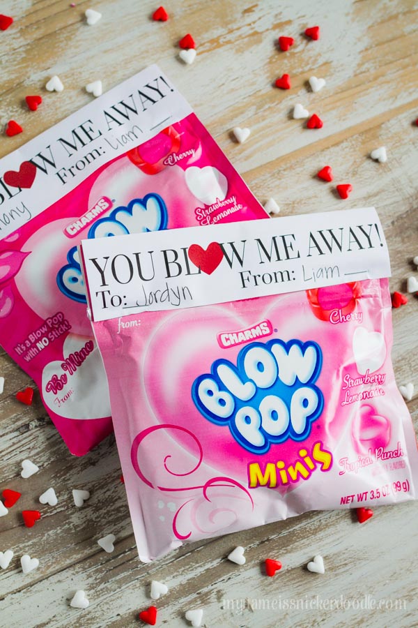 A cute and easy free printable for Valentine's Day. Works great with Blow Pop Minis or with Big Chew Bubble Gum. | mynameissnickerdoodle.com