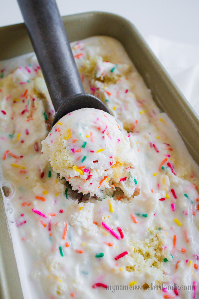 Easy Red Velvet Ice Cream Cake - Made with No-Churn Ice Cream | Recipe | Ice  cream cake, Cream cake, Red velvet ice cream
