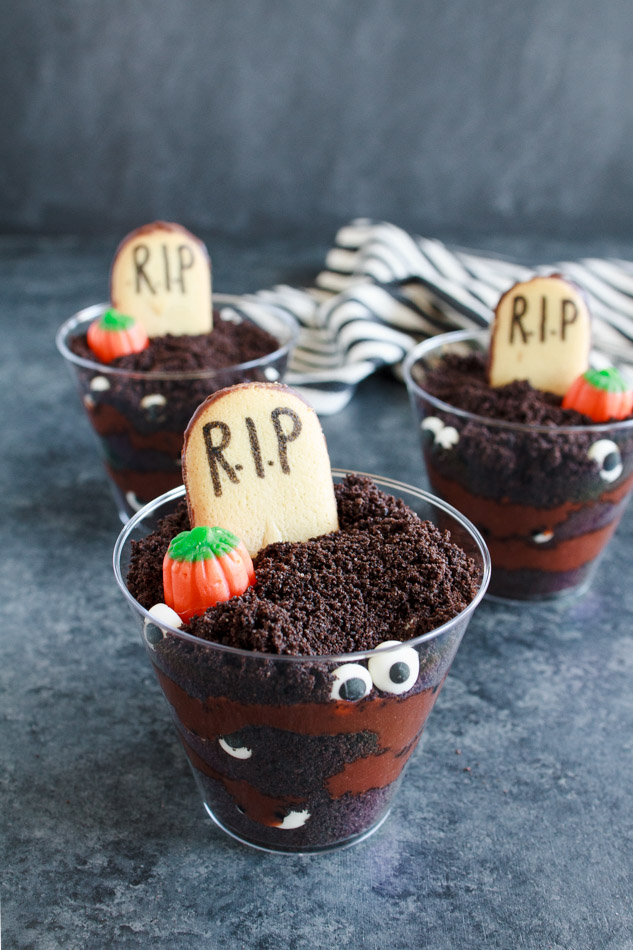 Graveyard Pudding Cookie Cups | Recipe By My Name Is Snickerdoodle