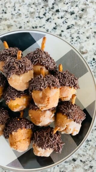 Donut Hole Christmas Tree Recipe + Walmart+ Holiday Benefits